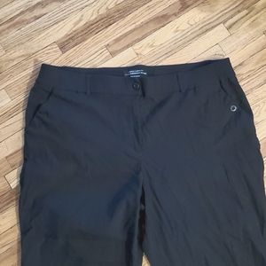 Penningtons Size 20 Capri pants (slightly curvy fit)